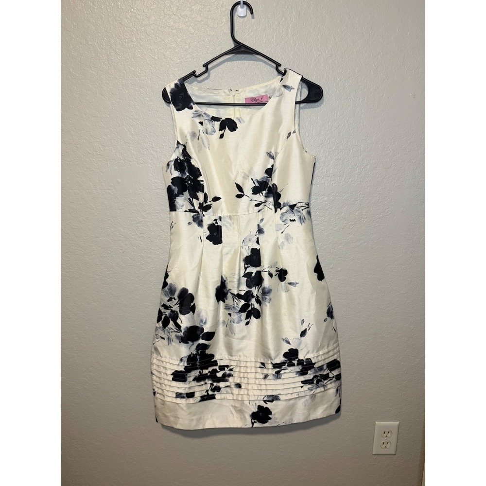 Eliza J New York Floral Sleeveless Pleated Dress Party Cocktail Event